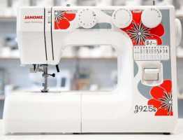 Швейная машина Janome J925S